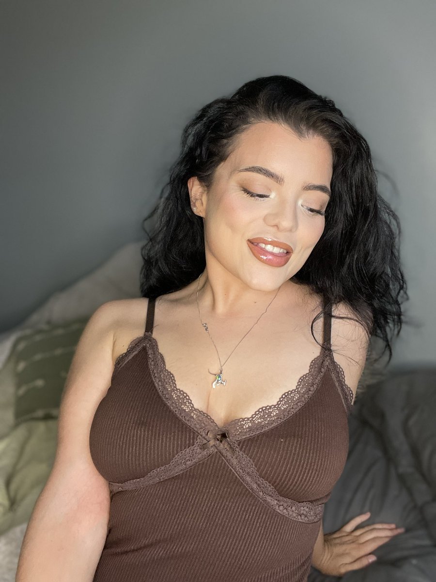 lottiemayhem's tweet photo. Ooooooh do I make the leap and go fully explicit on Twitter? 
I normally don’t….but straight up I have some hot pussy pics I wanna show off soooo? 😂
Hit RT if you think I should post them 🤭 https://t.co/vgwx3ln76B
