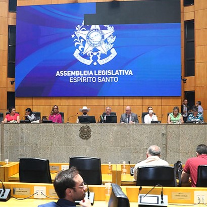 midiaeDHnoES's tweet photo. Medidas protetivas para mulheres no ES somam quase 9 mil este ano, conforme apresentado na reunião da Comissão de Segurança da Assembleia Legislativa do ES que discutiu a violência contra mulher (c/ @Iriny_13): https://t.co/3V6azGs92k https://t.co/ArmRKHA2GW
