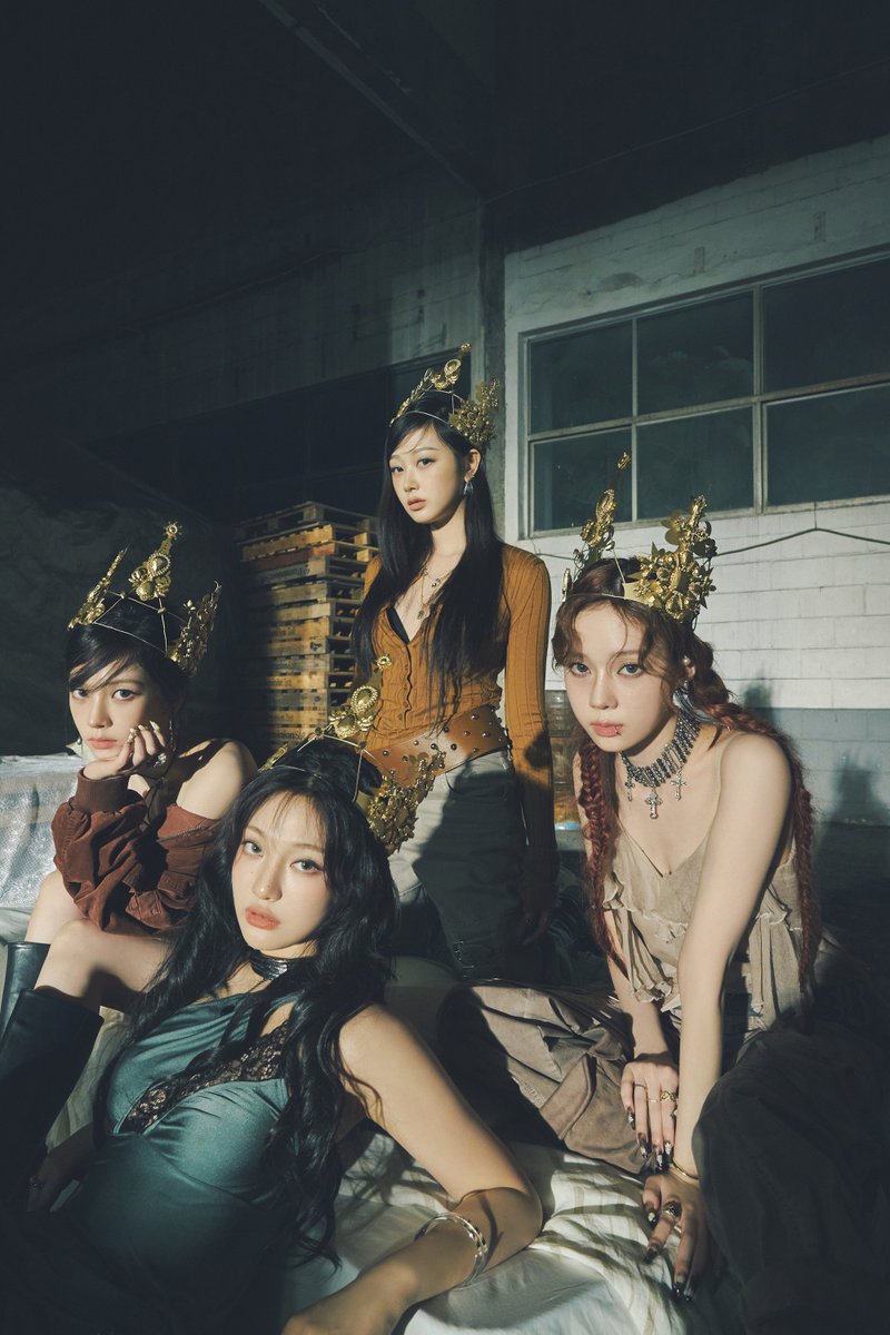 giselleszip's tweet photo. #aespa receives 3 nominations at the 33rd Seoul Music Awards

🏆 Bonsang (Main Award)
🏆 K-Wave Special Award
🏆 Inkisang (Popularity Award)

NOTE: The aespa song and album that nominated for 33rd SMA is 'DRAMA', not 'MY WORLD' according to their website.

#aespa @aespa_official https://t.co/2wREBEnZN1