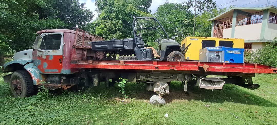 MARADIOFM's tweet image. Des écolos demandent aux autorités d’intervenir pour éviter la disparition du Centre #Germoplasme de Camp-Perrin aujourd’hui inopérant.Ce Centre inauguré par Feu Président Jovenel Moise devrait produire 4,5 millions de plantules par année soulignent ces Associations.#RFMINFO