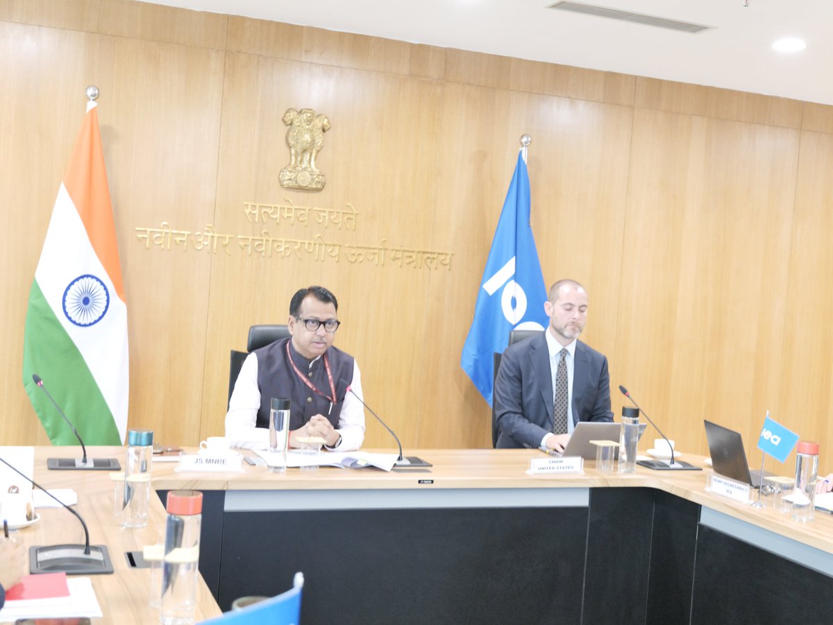 mnreindia's tweet photo. MNRE is hosting the IEA’s the 84th Renewable Energy Working Party (REWP) meeting.
Dinesh Jagdale (JS, MNRE) and Alejandro Moreno (REWP Chair) opened the REWP meeting hosted by India for the first time.
1/2
@IEA
@mnreindia
#REWP #MNREIndia #RETechnologies https://t.co/YYhfXswamK