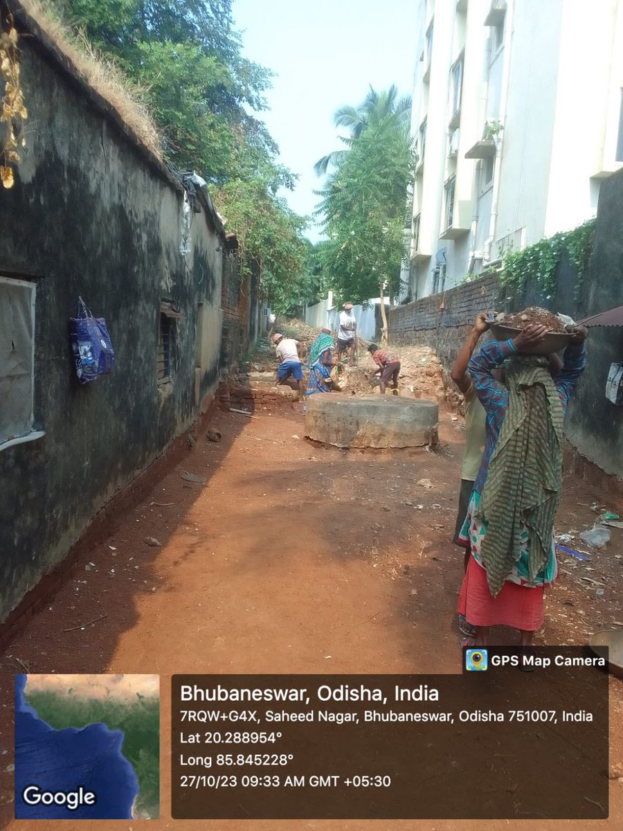 BSCL_BBSR's tweet image. Conservancy lane improvement projects are currently underway at various locations across the city. Let's look forward to cleaner and more accessible neighborhoods. #CityImprovement #ProgressInProgress
#BhubaneswarFirst