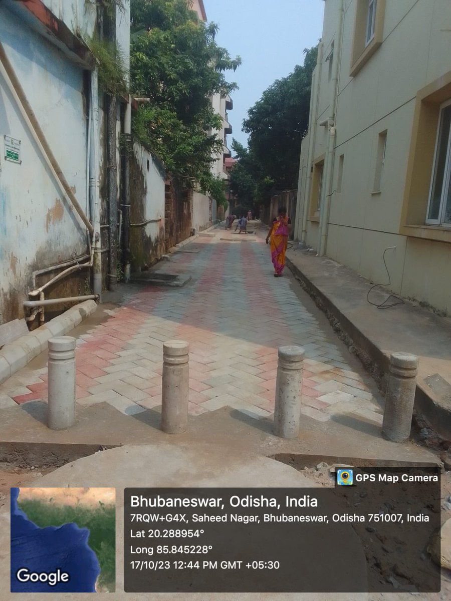 BSCL_BBSR's tweet image. Conservancy lane improvement projects are currently underway at various locations across the city. Let's look forward to cleaner and more accessible neighborhoods. #CityImprovement #ProgressInProgress
#BhubaneswarFirst