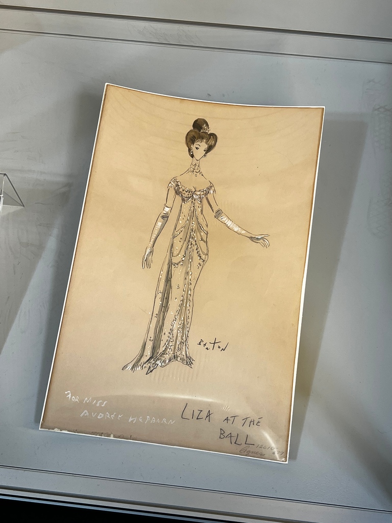 Another great piece from our #PropstoreLiveAuction is this hand-drawn  costume sketch of Eliza Doolittle's (Audrey Hepburn) #MyFairLady (1964)  costume by world-renowned costume and production designer Sir Cecil Beaton.  Find out more