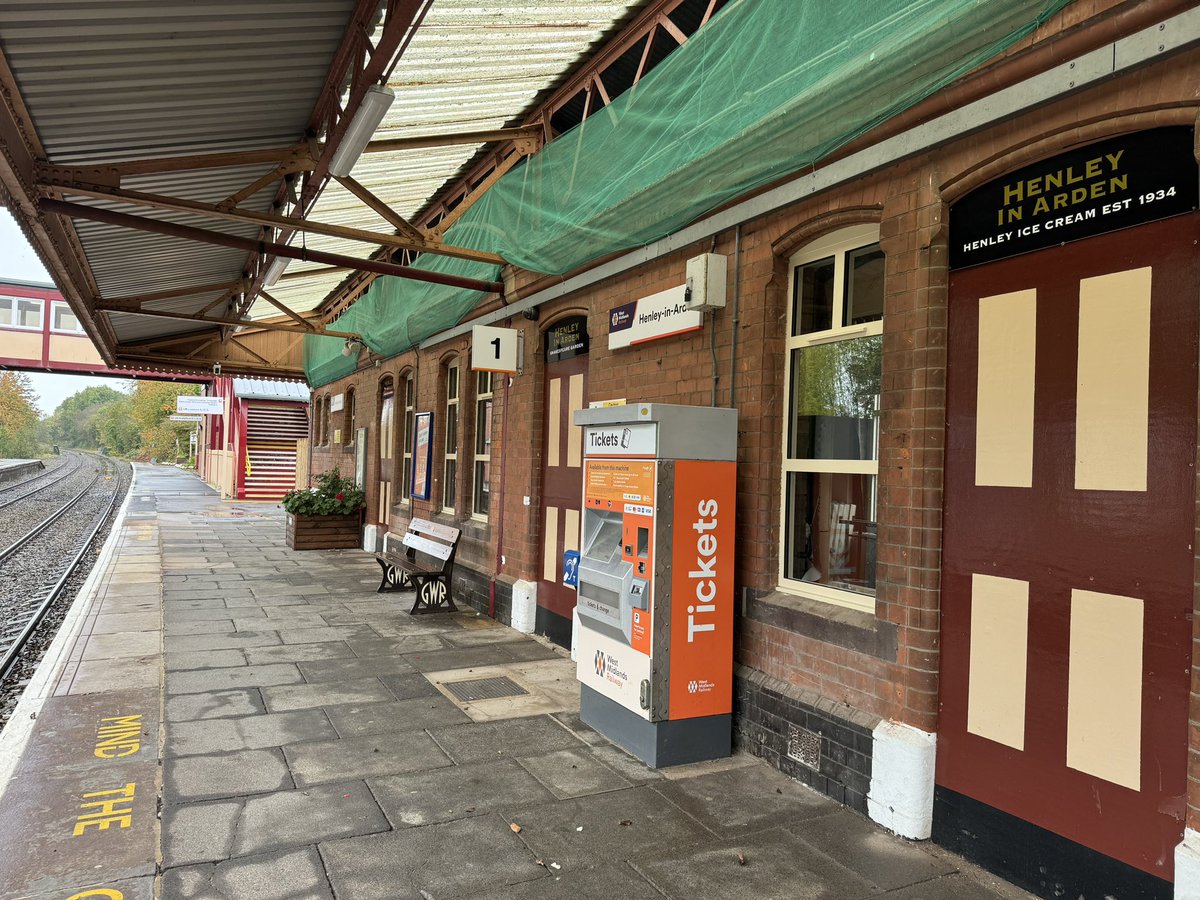 We are so pleased to see the real progress at #HenleyinArden station by  @HenleyRailway - Derelict & boarded up for over 30yrs - we are excited it will soon reopen. Big shout out to key local supplier @EHSmith  who have been fab in their support