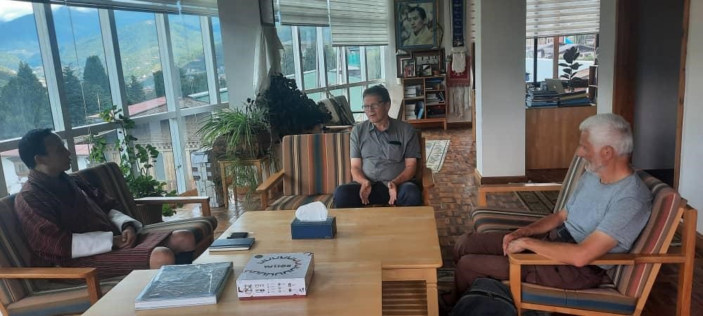 DpcSsapi's tweet photo. Two professors from University of Bremen, Germany, conducted a series of seminars and workshops for faculties and students of College of Science &amp; Technology (CST), Royal University of Bhutan (RUB) from 3rd to 5th October 2023.
#SSAPI #Eramus+ https://t.co/p9Xd3SYexl