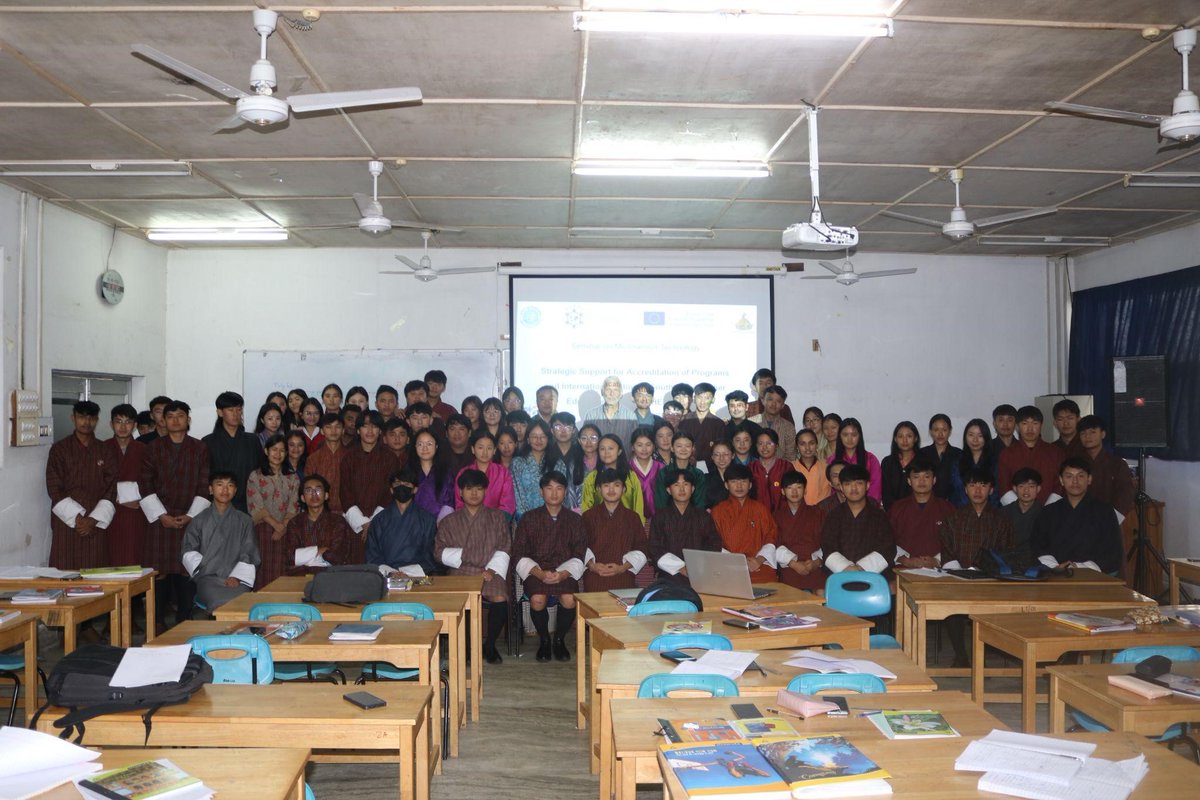 DpcSsapi's tweet photo. Two professors from University of Bremen, Germany, conducted a series of seminars and workshops for faculties and students of College of Science &amp; Technology (CST), Royal University of Bhutan (RUB) from 3rd to 5th October 2023.
#SSAPI #Eramus+ https://t.co/p9Xd3SYexl