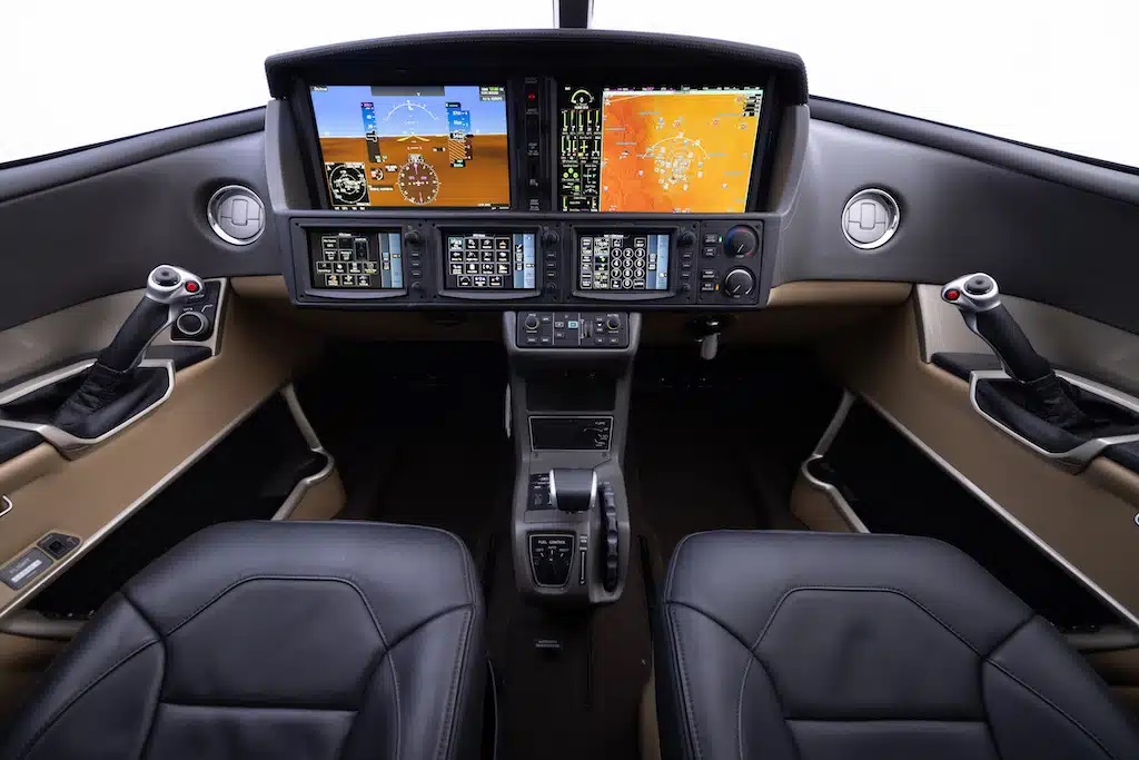 avpayltd's tweet photo. 🚨NEW LISTING🚨

2021 Cirrus SF50 G2+ Elite Vision Jet by Lone Mountain Aircraft

https://t.co/JFSg0nY6GF

#HomeOfAircraft #AvPay #aircraftforsale #aircraftsales #pilot #aviationlovers #aircraftlover #flying #aviationindustry #aviationdaily #aviation #aircraft #cirrusvisionjet https://t.co/O1Tk3w300z