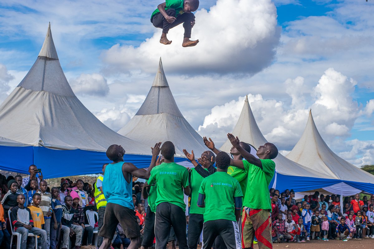 hope2shine's tweet photo. Thank you, thank you, THANK YOU!  #Talanta4Change Extravaganza at Dandora over the weekend was pure GOLD! The event was a true gem, showcasing diverse creative arts, poetry, spoken words, music, and captivating dance performances. #Youthvoice https://t.co/2HvkZ7tYEm