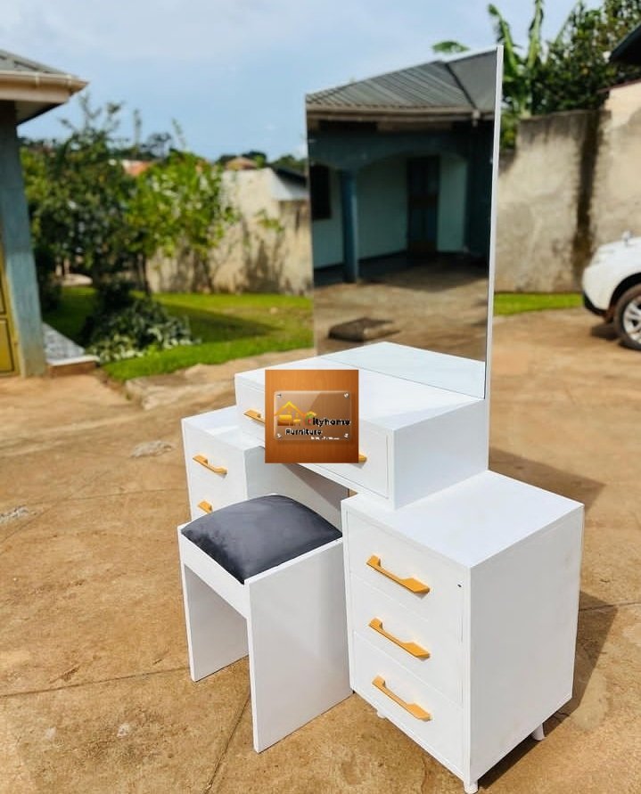 cityhomefurn1's tweet image. You will only look bad if yiu choose to 
We bring you a makeup table with a #frameless  mirror and plenty of storage drawers 
Contact us on  
0758710994 ( #watsup )
0740397600
