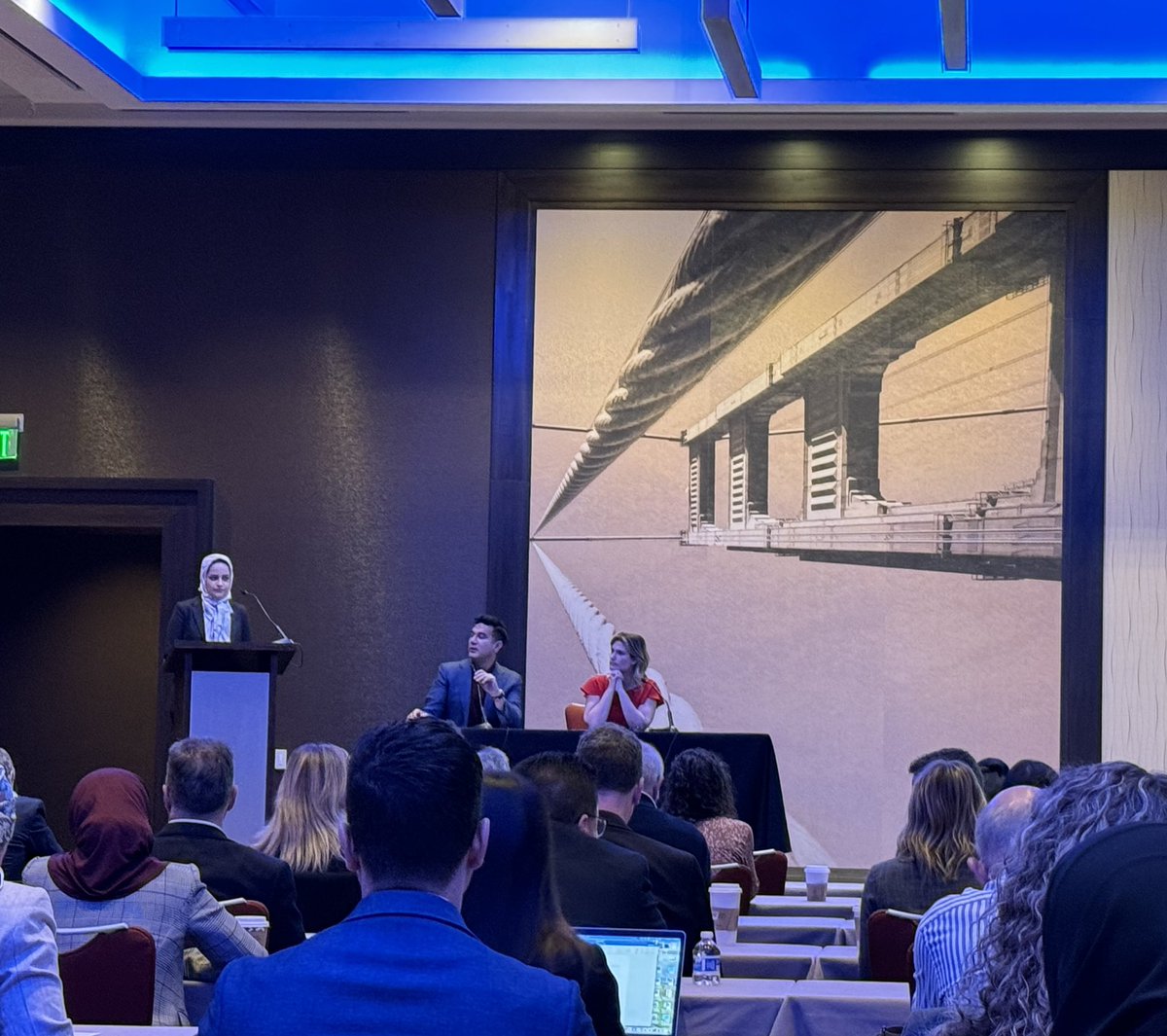 Thrilled to have presented at the Specio meeting during AAO 2023. Grateful for the opportunity to contribute to the discussion in this important gathering of experts! #AAO2023 #Uveitis #Ophthalmology
