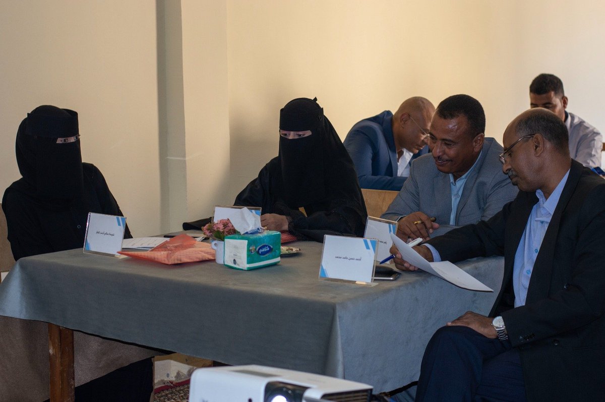 FAOYemen's tweet photo. #HappeningNow
A workshop in Egypt 2 conduct simulation 4 preparedness &amp; response 2 #DesertLocust (DL) emergency &amp; outbreak
5 Egyptians &amp; 15 Yeminis attending under @WorldBank funded DL project and FAO-Commission 4 Controlling Desert Locust in Central Region &amp; Min of Agric - Egypt https://t.co/hpfvPvj0UX