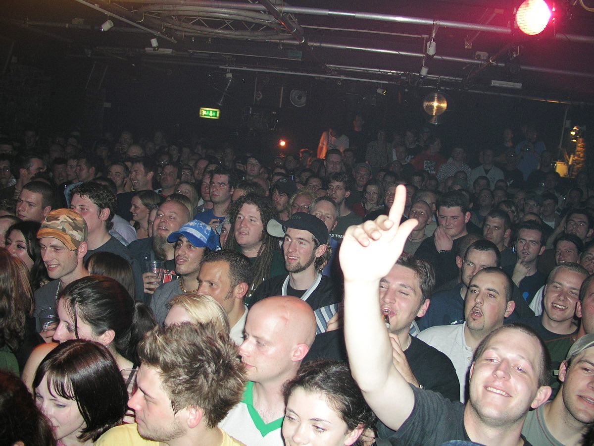 theGLC's tweet photo. 1st ever GLC gig. 2004 @ClwbIforBach https://t.co/T8J1WuRkSj