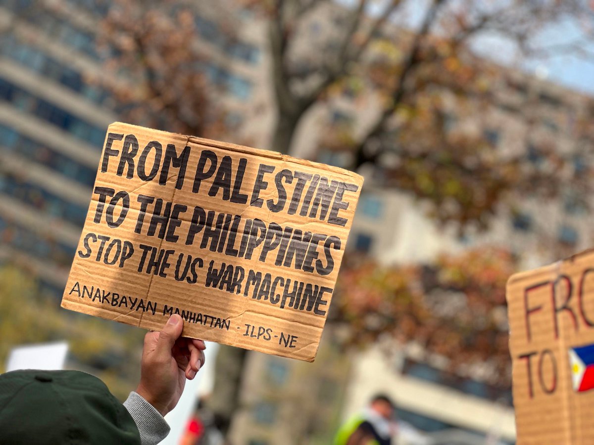 altermidya's tweet photo. IN PHOTOS: Hundreds of Filipinos in the US join the largest Palestine solidarity mobilization in Washington DC last November 4. https://t.co/12ars9QwF7