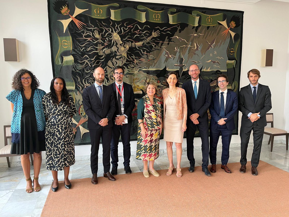 📍Très heureuse d'être arrivée au Sénégal et de débuter ce matin mon premier déplacement ministériel en Afrique de l'Ouest !

Une visite officielle placée sous le signe de notre coopération 🇨🇵 🇸🇳 en faveur du développement du sport dans toutes ses dimensions. 

Alors que nous