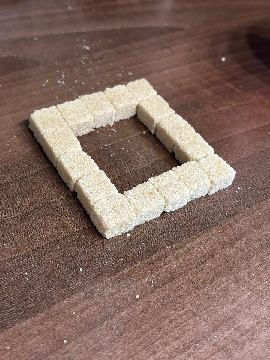 adisutaa's tweet photo. Nothing is sweeter !!! @nothingsquare_  #it https://t.co/mFsjaQZtY2