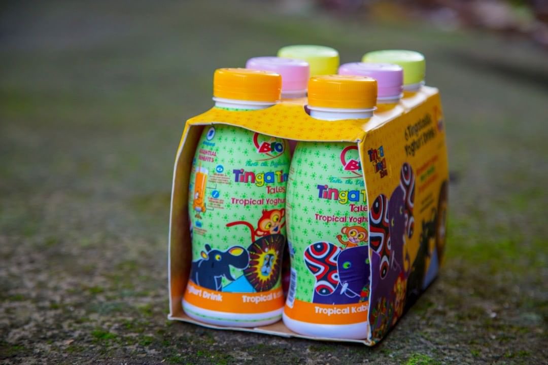 MalkiaUG's tweet photo. Tinga Tinga Yoghurt has Very vanilla, Strawberry Sana, Mangolicious Mango, Perfect Peach, Tropical Kabisa and Jamno Berry flavours.
Keep shopping from major supermarkets near you.

#tingatinga #tingatasticfun #flavourfulyoghurt #yummysnacks #kiddies #funtime https://t.co/QNak2I7Yz1