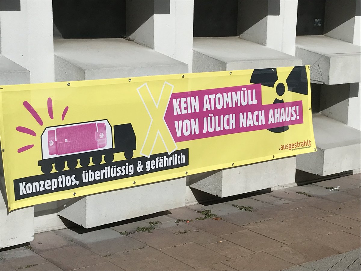 XAhausX's tweet photo. Castor-Alarm: Probe-Transporte Jülich-Ahaus am 7.11. und 21.11. – Mahnwachen am 6.11.
https://t.co/F4c6ylUWnZ https://t.co/92Q6eENCEk