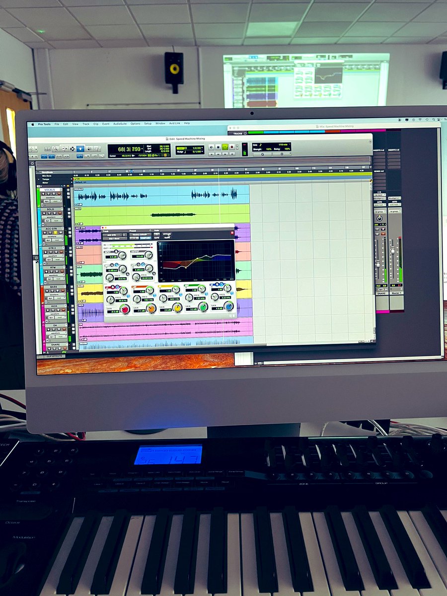 A brilliant weekend spent <a href="/napiermusictech/">The Music Tech Academy</a> <a href="/EdinburghNapier/">Edinburgh Napier University</a> on the National 5 Music Tech course! Going into Monday with some new ideas to try! And of course, catching up with some RCS friends <a href="/MissCasey_Music/">Miss Casey</a> ! 🎶🎹