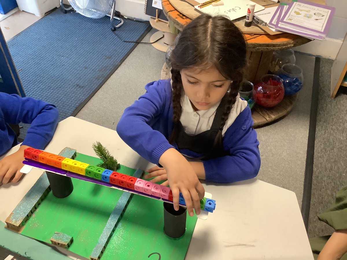Lift_Feversham's tweet photo. Year one children had fun measuring bridges using cubes. #measuringfun #creativelearning #maths #buildingbridges
@AETAcademies @CNicholson_Edu @vianclark @Claire_Heald @IramFaz https://t.co/gxNNgs60UO