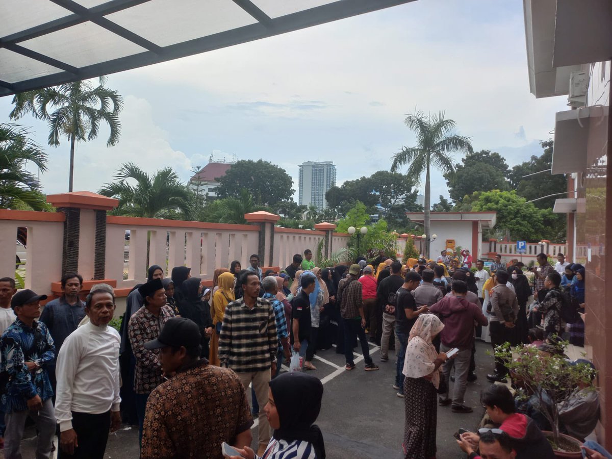 YLBHI's tweet photo. #UpdateRempang
Pembacaan Putusan Praperadilan di Pengadilan Negeri Batam hari ini (06 November 2023) dibuat Tertutup untuk Umum.
#SaveRempang https://t.co/xQVwfbyjqn