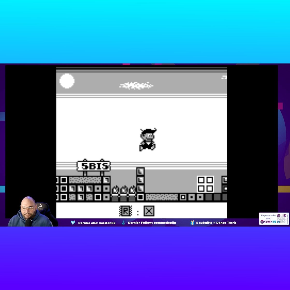 johndostudio's tweet photo. Un grand merci à @emulemoi d'avoir pris de son temps de stream pour tester "Super Pixel Boy GB" malgré quelques soucis de 🎮, et un niveau 5bis traumatisant 😂
Il a quand même affronté et vaincu le terrible voleur de raider, donc 👏
#gameboy #superpixelboy #gameboycamera #gb https://t.co/aDtw2jPf4D