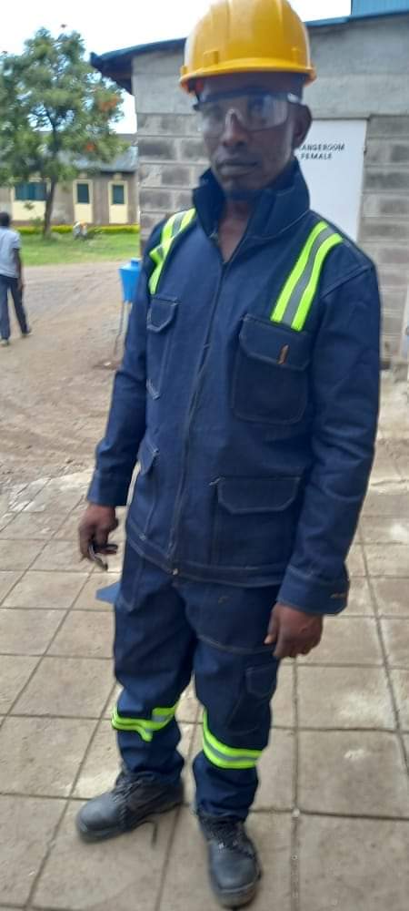 MedillahM's tweet photo. Field workers, security teams , technical and construction workers safety gears available @ThirstyShonaKE  bungoma town
Call or WhatsApp 0741069095
Kajiado #CynthiaNwadiora   Naisula Lesuuda Mr Beast KSCE Embakasi East Kunye arsenal https://t.co/VYdtJqOhVO