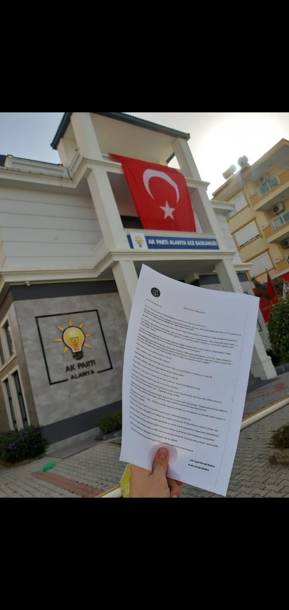 Babasız büyüyen çocuklar için eşlerinden ayrı kalan insanlar için dağılan yuvalar için sesimizi duyurmak için af istiyoruz ! #AkpartiyeAffıAnlatıyoruz #AKParti #RTErdoğan #DevletBahçeli  verilen sözleri umutları unutmamanız dileğiyle... #alanyaakpartibinası