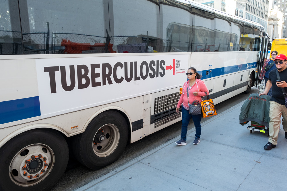 October and November are considered #LungMonth🫁 in various countries 🌏

We launched a campaign on #tuberculosis awareness with New York's <a href="/MTA/">MTA</a> buses for the whole month

See any of these buses in #NewYork? Help us #EndTB by posting it on your socials and tag us <a href="/StopTB/">Stop TB Partnership</a>! 📸
