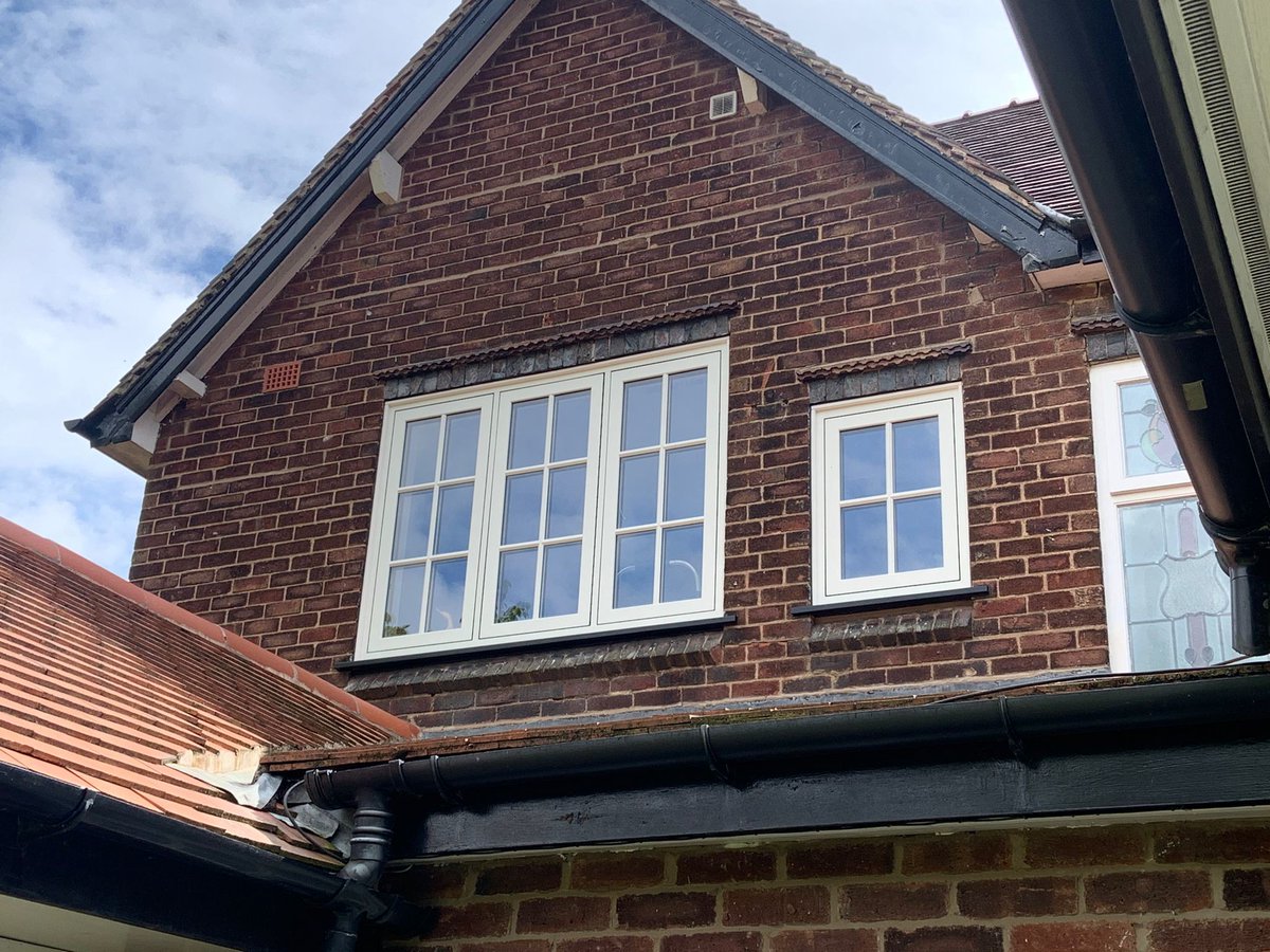 Reddishjoinery's tweet image. Transforming your home, one window at a time! 😍 

We installed flush uPVC windows, and the difference it&apos;s made is incredible. Natural light floods in, and they&apos;ve completely elevated the look of this home 🏡✨

#FlushuPVC #ReddishJoinery #FlushWindows #HomeImprovements