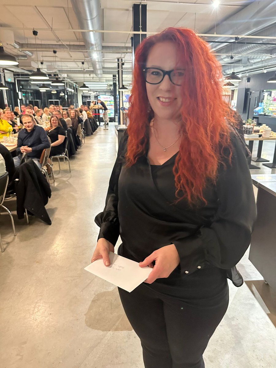 Junioriedustuksen toimihenkilöpäättäjäiset pidettiin perjantaina Kauppi Sports Centerillä 🎉🏆

Kaikki päättäjäisissä palkitut löytyy kotisivuilta 😎👉 ilvesjalkapallo.fi/junioriedustuk…

Onnea palkituille, kiitos kaudesta! 👏

📷Kaija Hämelahti

#keltavihreä #ilves #junioriedustus #tampere