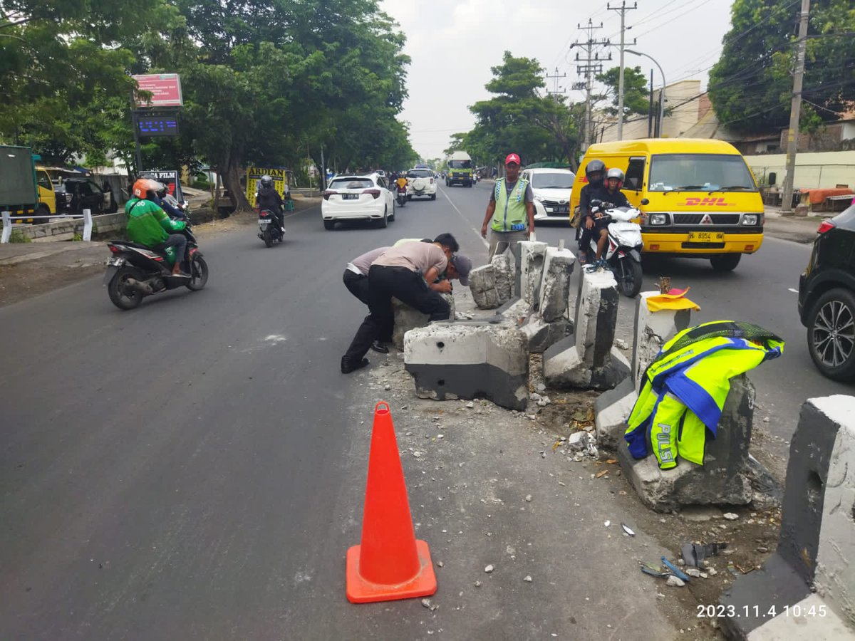 Mas Buwas tweet media