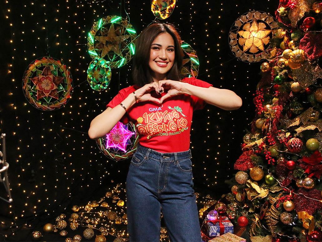 #GMASingers: Asia's Limitless Star #JulieAnneSanJose (@MyJaps) at the GMA Christmas Station ID 2023 Recording/Lyric Video: #FeelingBlessedNgayongPasko 🎄 Facebook: fb.watch/o7bpx7h3vJ/?mi… YouTube: youtu.be/WUccurQb158?si… #GMAChristmasStationID2023