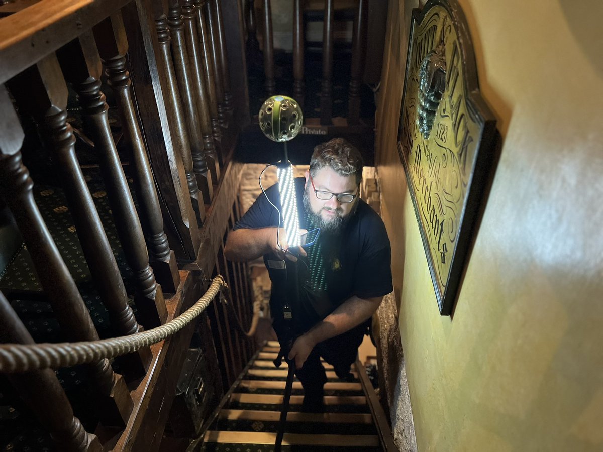 MattBearClark's tweet photo. Investigating the Smugglers Cott. A local restaurant packed with history and tales of unexplained activity. 👻 Capturing the location for a future project. #looe #cornwall #smuggling #ghosts #paranormal #smugglers #3dscanning #3dmodeling #360camera #360filming #virtualtour https://t.co/IbM27Ic5mk