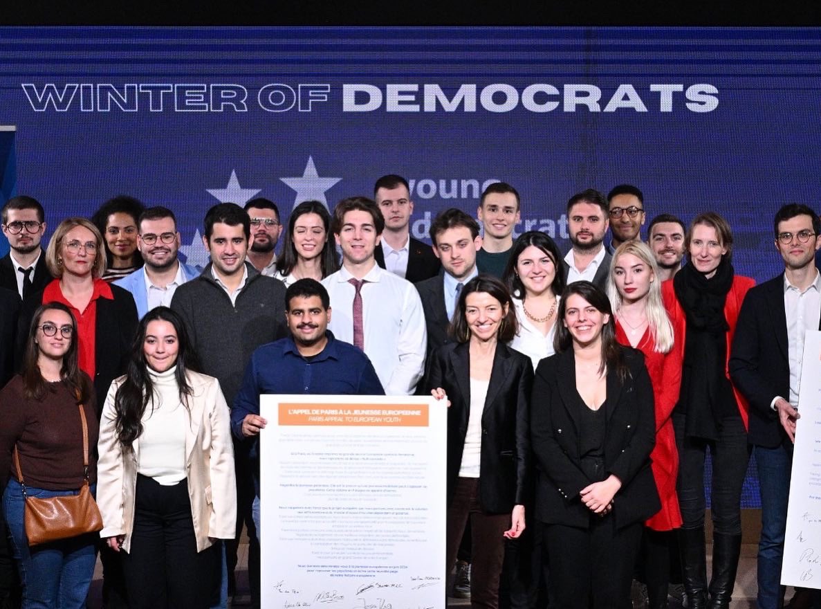 📝Durante este fin de semana hemos tratado en Paris,con la Secretaria de Estado de Asuntos Europeos del gobierno de Francia <a href="/LaurenceBoone/">Laurence Boone</a> como protagonista, temas que supondrán un gran avance para la juventud europea en los próximos años. 

Quedan 214 días para las UE elecciones