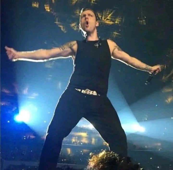 BsBGirl0302's tweet image. Happy #ManCrushMonday to you all..

Good start to the new week!

@nickcarter #onetime