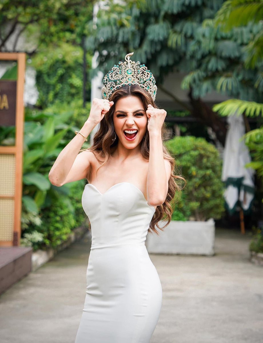 MissGrandInter's tweet photo. A big thank you to the 𝗣𝗲𝗿𝘂𝘃𝗶𝗮𝗻 𝗘𝗺𝗯𝗮𝘀𝘀𝘆 𝗶𝗻 𝗧𝗵𝗮𝗶𝗹𝗮𝗻𝗱 for the congratulatory meal to Luciana Fuster, the winner of MGI from #Peru, and all the MGI2023 team. It is a moment of great happiness and honor. 🇵🇪 🇹🇭

#MGI2023 #MGI 
#GrandExperiences https://t.co/LxCk8loBME
