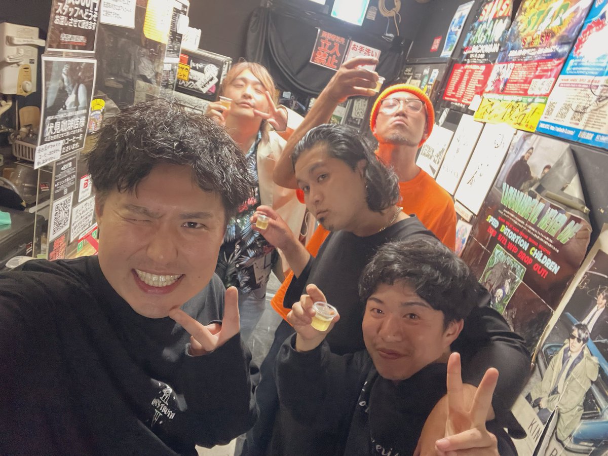 GH_Yuji1989's tweet image. Fight of your life TOUR 郡山編 ありがとうございました😆🤘

久しぶりの再会、新しい出会い、ライブも打ち上げも全てが最高でした🤣🤣

また必ず行きます😊

#FIGHTOFRAGE
#STANDALONE
#howlingwithpain
#lilyray
#Nomascontrol
#OneintoSixteens