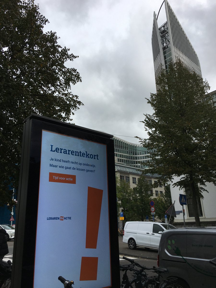 Lerareninactie's tweet photo. VERKIEZINGEN 22 november.

Je kind heeft recht op onderwijs, maar wie gaat de lessen geven?

Wat gaan de partijen doen aan het LERARENTEKORT?

Tijd voor actie.

Word lid of sympathisant: https://t.co/uGS3Z93XZS https://t.co/aCgpEMXHcs