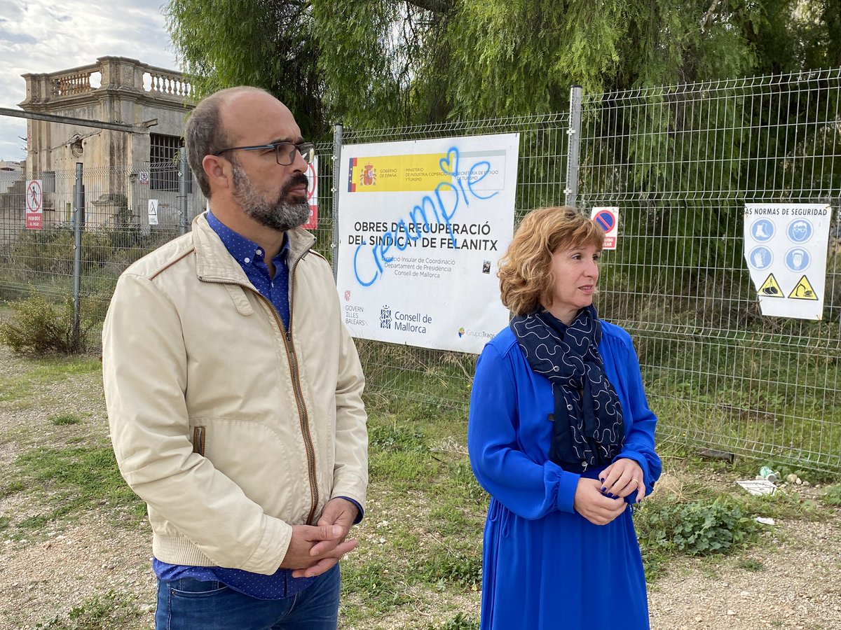 ElPi_IB's tweet image. 🟢 El Pi demana que es reprenguin les obres del Sindicat de Felanitx.

🗣️ Magdalena Vives, portaveu insular: “Consideram que El Sindicat ha de tenir un auditori, la seu de la facultat de Belles Arts i un museu etnològic”.

#SomFelanitx
#SomIlles