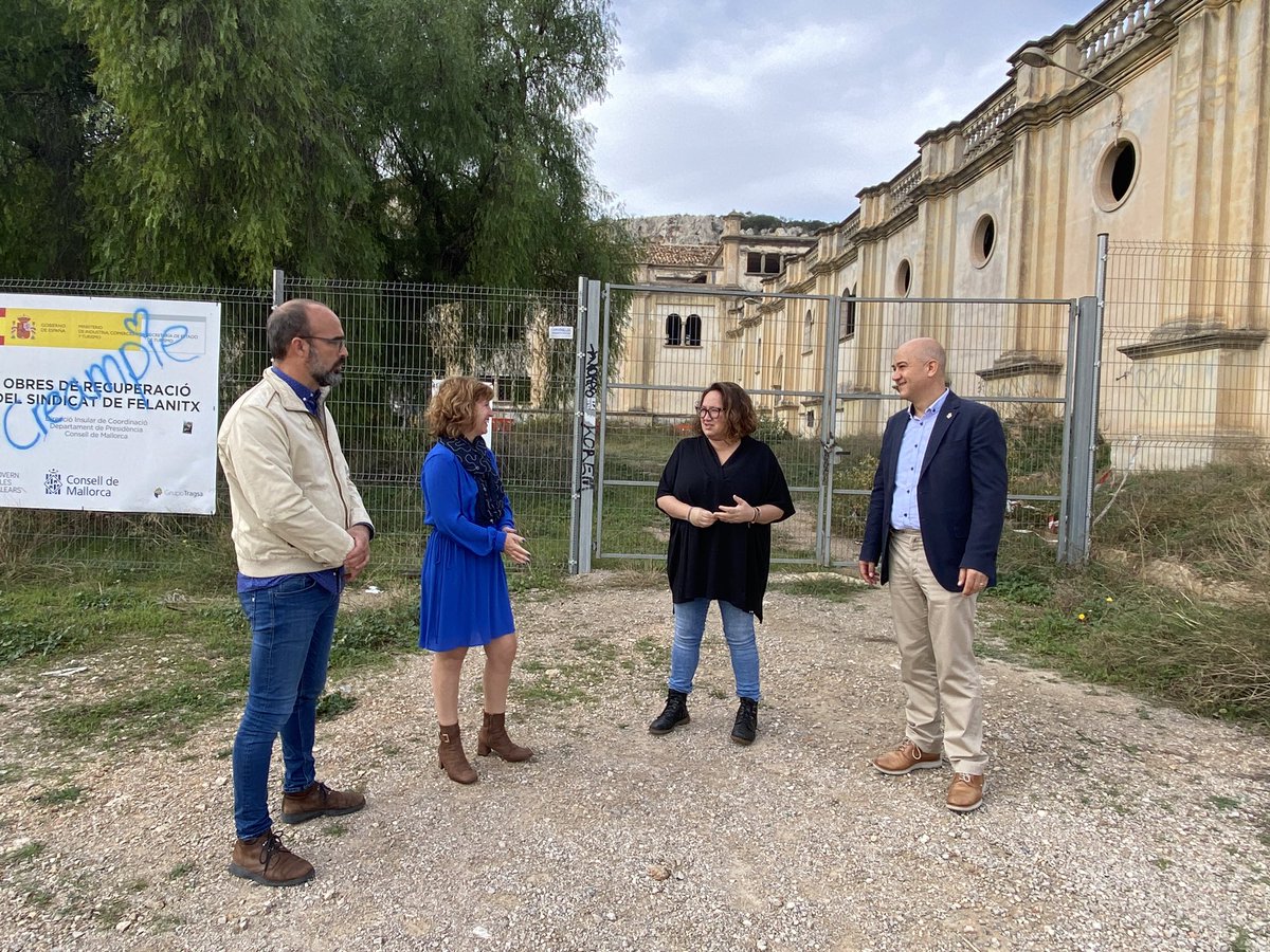 ElPi_IB's tweet image. 🟢 El Pi demana que es reprenguin les obres del Sindicat de Felanitx.

🗣️ Magdalena Vives, portaveu insular: “Consideram que El Sindicat ha de tenir un auditori, la seu de la facultat de Belles Arts i un museu etnològic”.

#SomFelanitx
#SomIlles