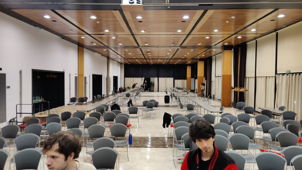 Job done.
No me gusta mucho hacer hilos pero si que considero que tengo que agradecer a mucha gente y hacer un poco de introspección. Así que aprovecho.