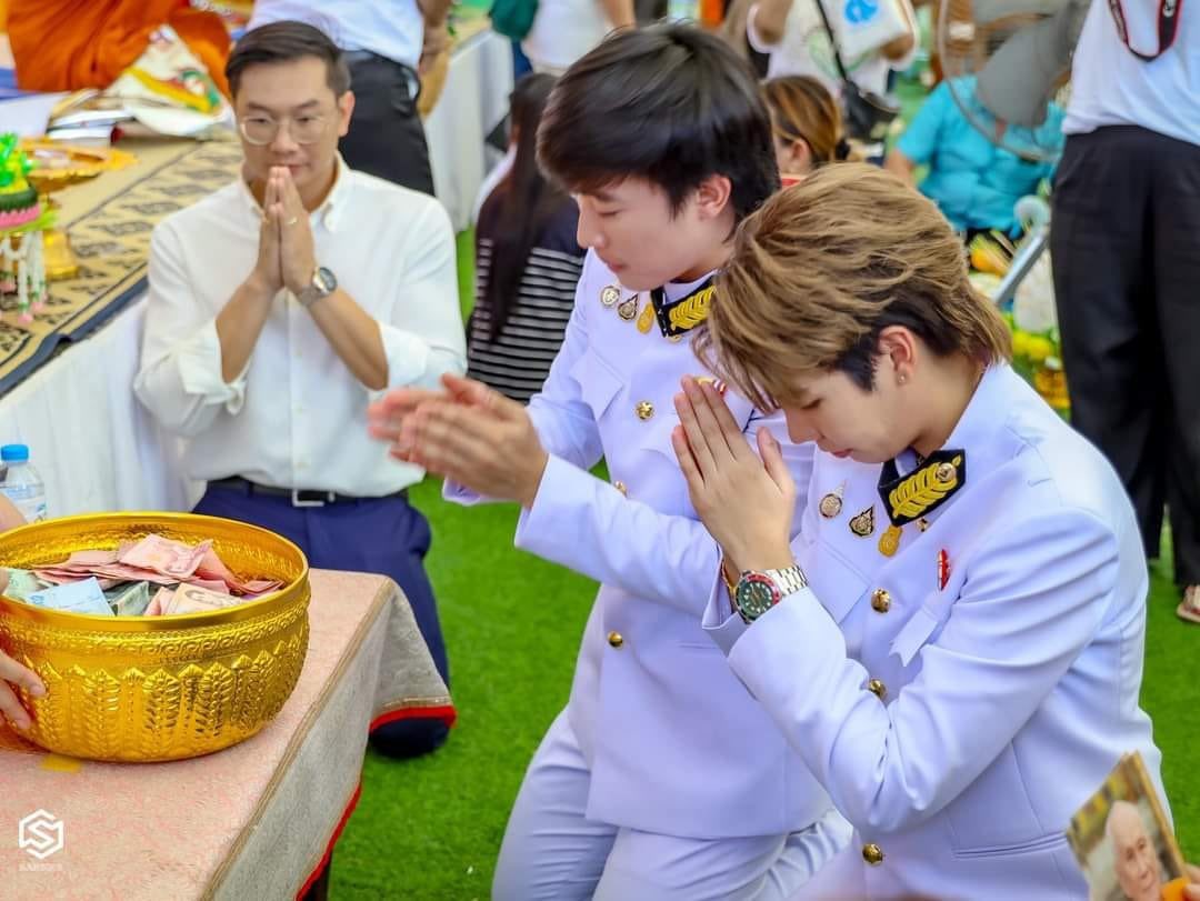 pprimpraao's tweet photo. 90% ของเมนหลาน คิดเกินงานบุญ 🤭
#กฐินประทานวัดใบบุญ 💛💚 https://t.co/LHrdz5cM5F