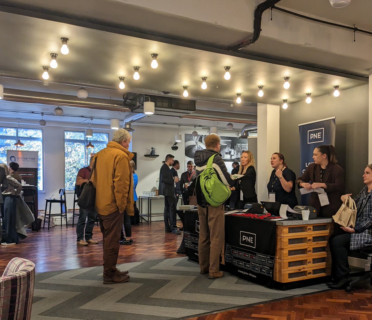CloudBusiness9's tweet photo. Busy day ahead at the @MATPartNet @GoogleForEdu event with @C_learning_net in #London 🙂 #Google #Googleworkspace #chrome #ChromeosFlex #ChromeFlex https://t.co/54kMefVdW4
