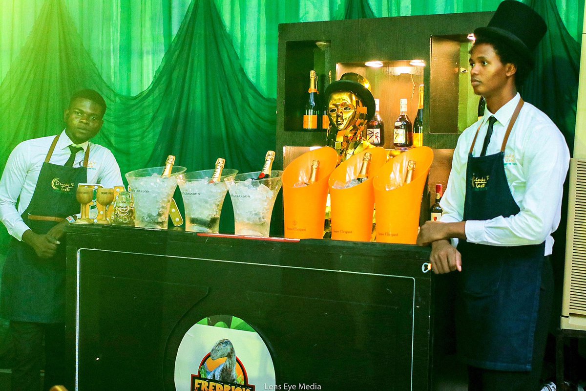 Drinks_Taste's tweet photo. Our mobile Service is always ready to make the Event Glamorous. https://t.co/Ov8nCuBSDm