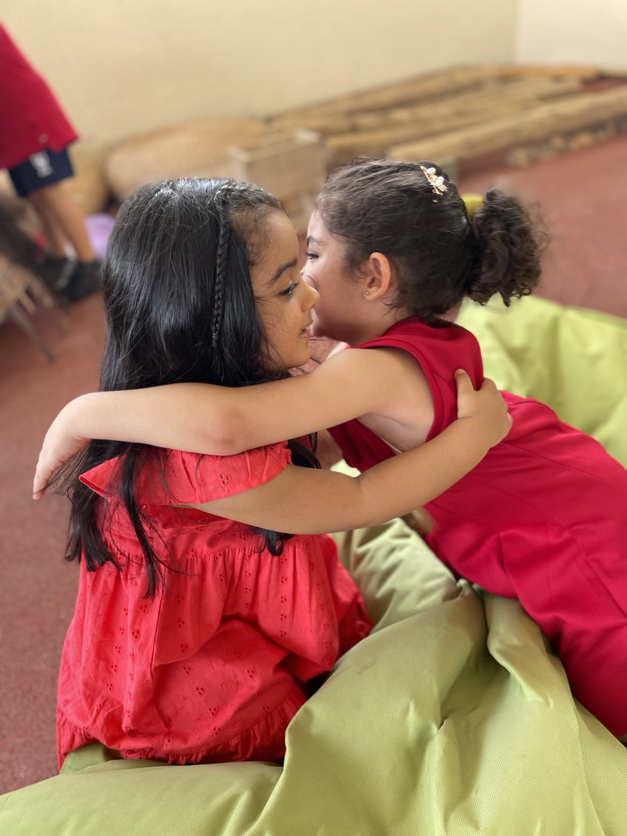 BSMuscatFS1's tweet image. That was a great week in FS1 that was all about being kind to each other ! A friendly handshake, hug or even a smile can make a difference. Be strong and say no to being unkind! #EYFS #FS1 #Everyonecan #WeAreBSM #PSED #bestfortheworld #britishcurriculum #internationaleducation