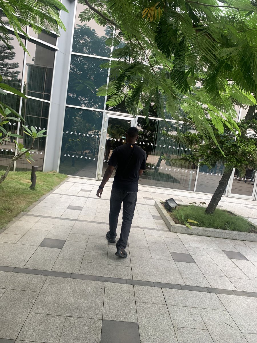 RealestDean tweet picture