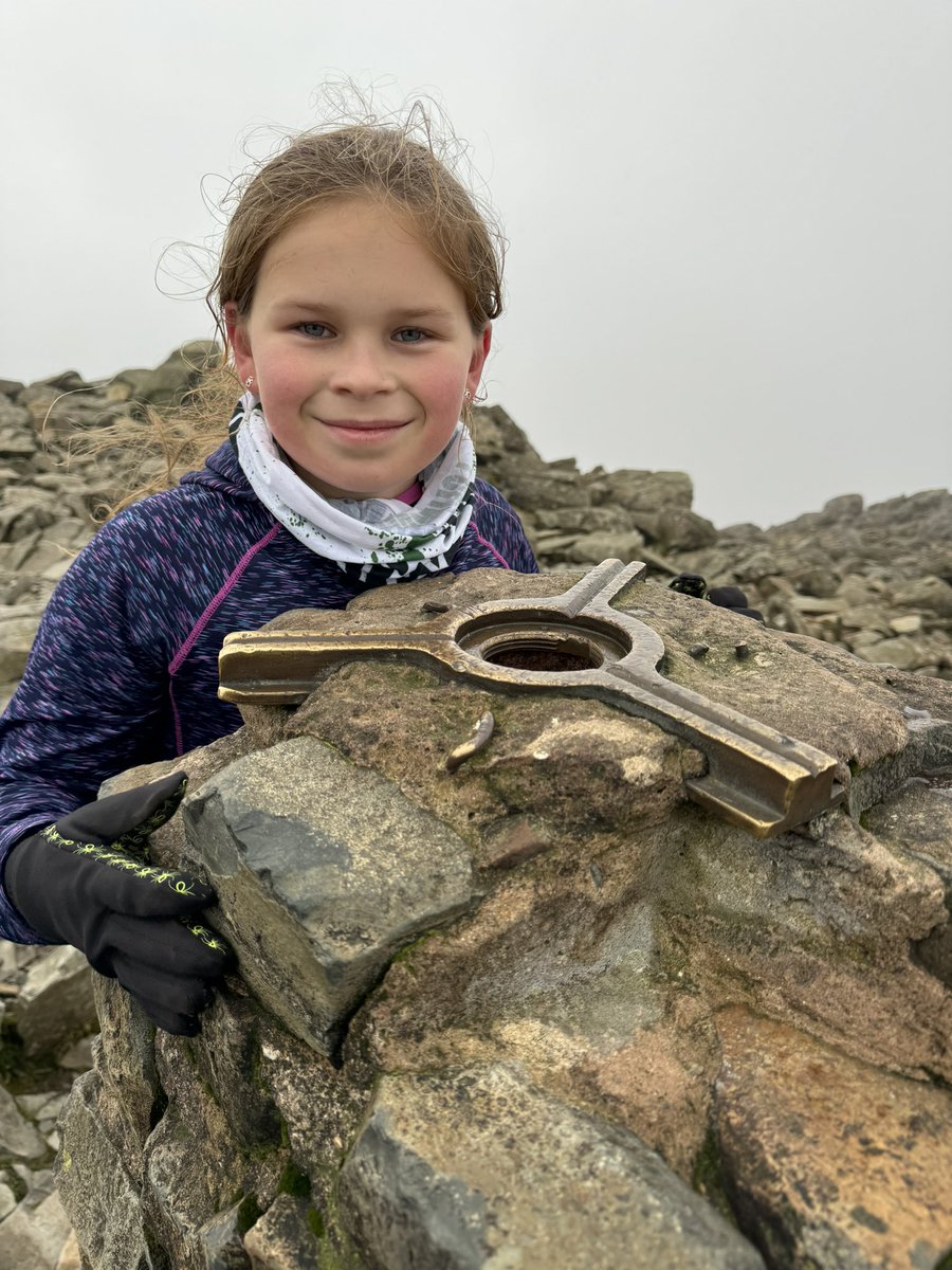 TukeRebecca's tweet photo. Lovely day walking Scarfell Pike yesterday that’s mother mountain crossed off our list. Well done Emma. X @HoylandCommonPS @hcpssport @Class12Hcps https://t.co/l26ZqjQ4Yp