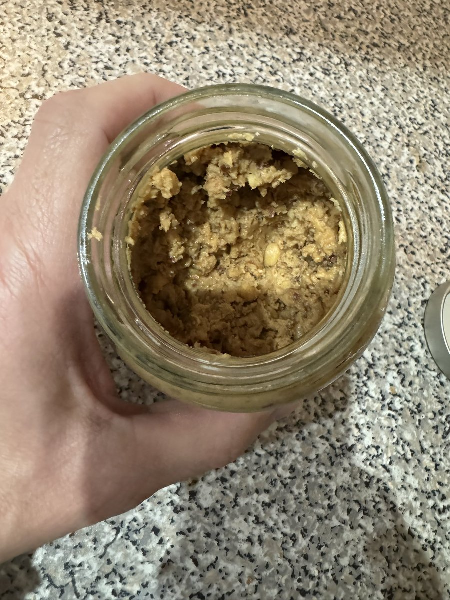 thereallenr's tweet photo. @wholeearthfoods I tried your peanut butter for the first time - is it really supposed to be this dry? https://t.co/1hJ7IKHEqO