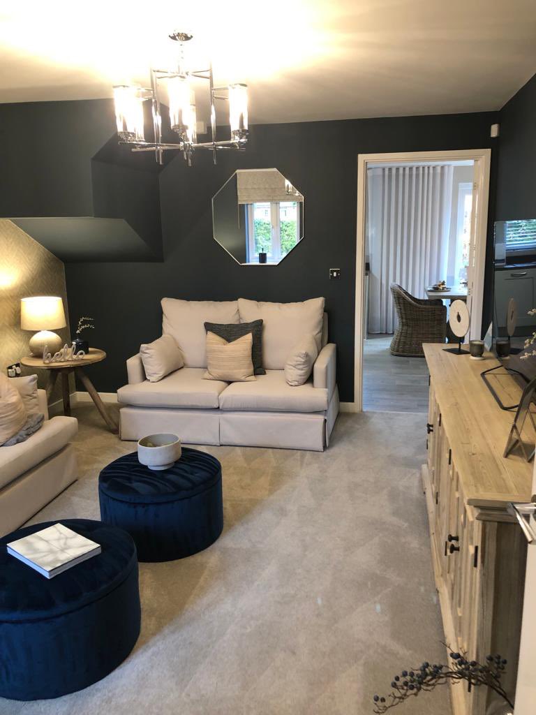 WISEONE_UK's tweet photo. This weekend we had our advisor Daniel on the @KeepmoatHomes site, Hollington Grange offering advice to possible buyers. #Newbuilds #Mortgages https://t.co/6eimEvM1rV